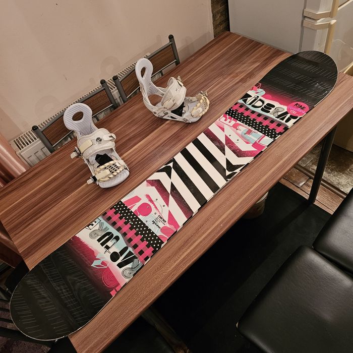 Placa Snowboard Ride Rapture 151 cu legaturi Ride M