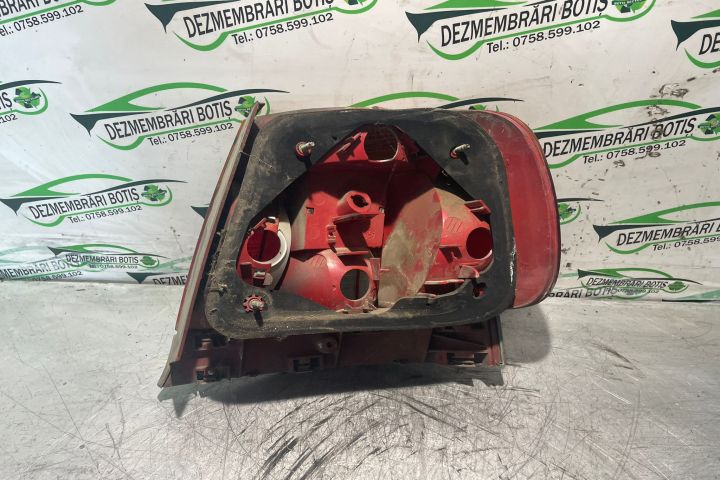 Lampa / Tripla stop stanga pe aripa Audi A4 B5