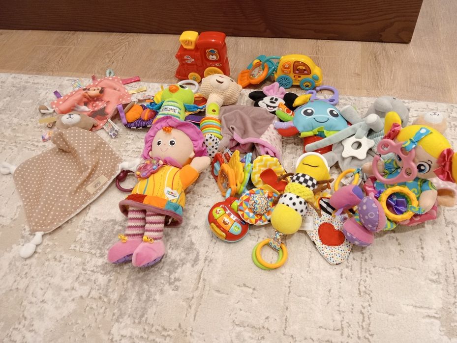 Lot de jucării bebelusi