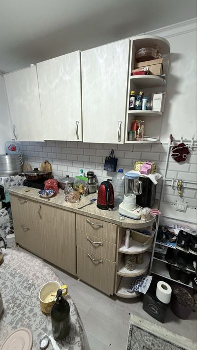 Кухоный шкаф продам