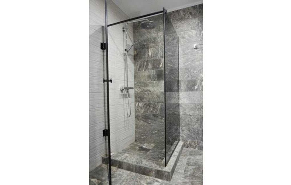 Тристаен апартамент в затворен комплекс в Бяла