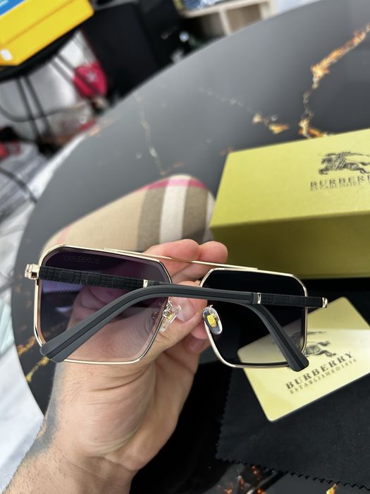 Ochelari de soare Burberry Polarizați UV400 Unisex Luxury Black Gold Noi în Cutie