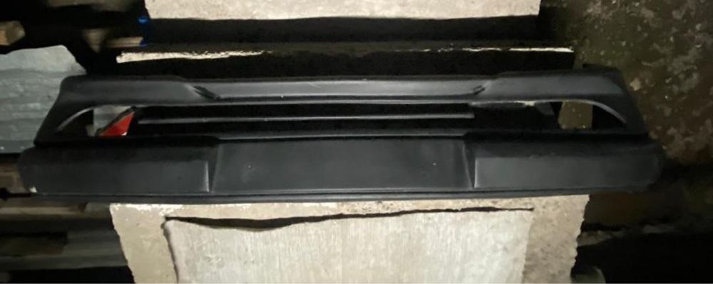 Бампер от мерседеса 124