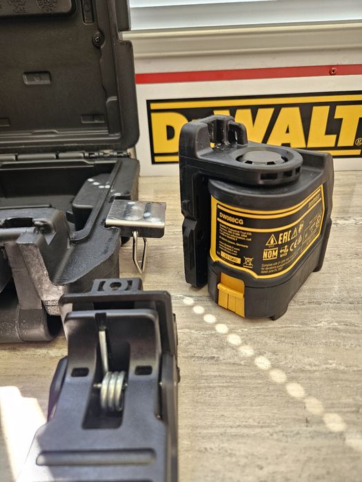 Dewalt Линеен Лазерен Нивелир DW088CG