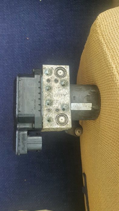 ABS помпа Passat b6 b7