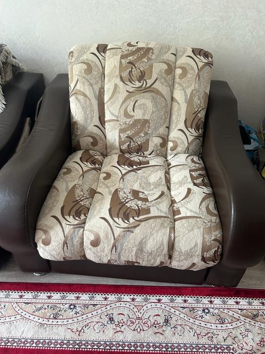 Продам диван тройка