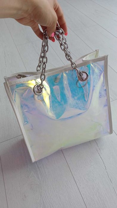 Чанта променяща си цвета