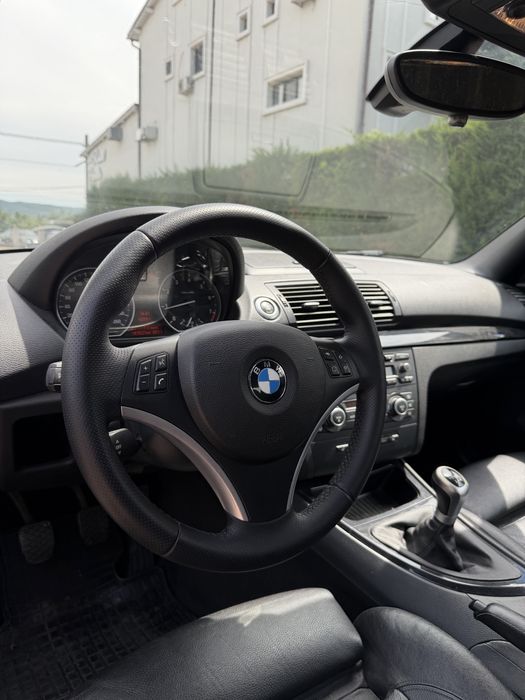 BMW 1 Series 2009 — imagine 5