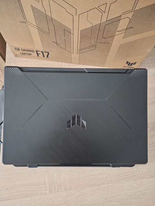 Asus Tuf F17 Fx706hc i7 11800h RTX3050