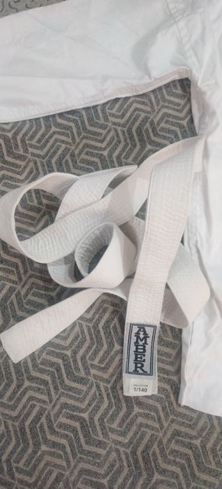 Продам кимоно недорого