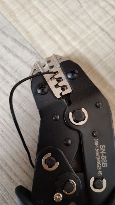 Инструмент для обжимки клемм