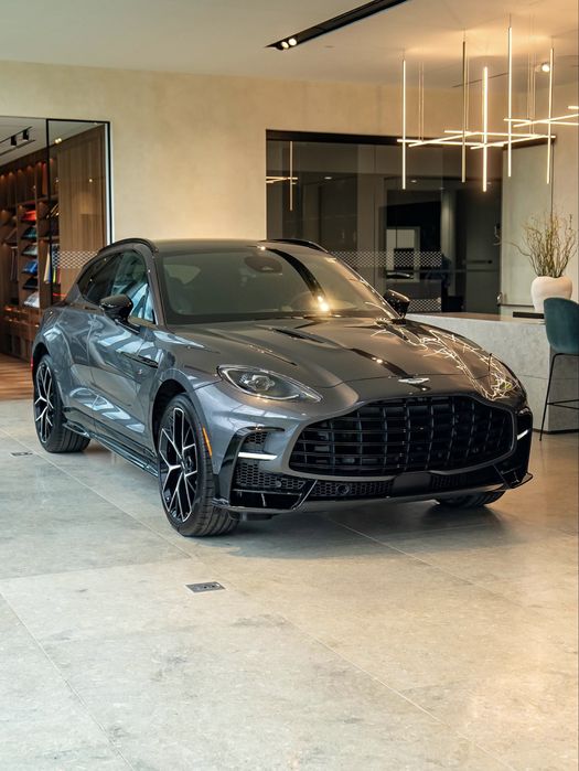 Aston Martin DBX S 2026