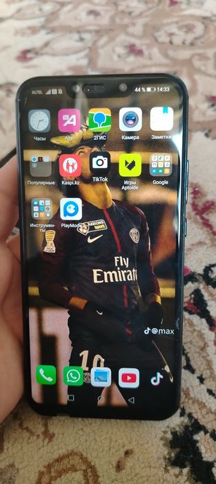 Телефон Huawei сатылады