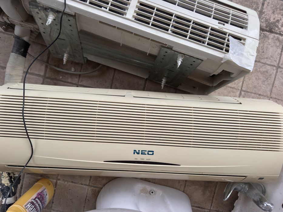 Климатици NEO 3 бр,работещи