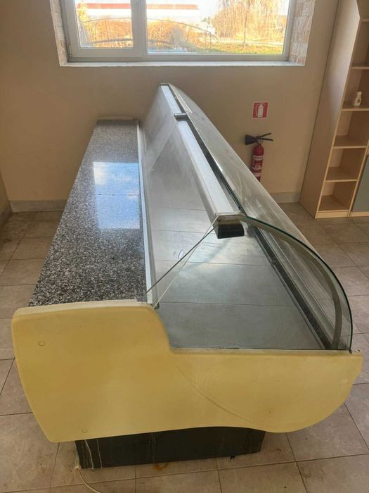 Немска Хладилна Витрина