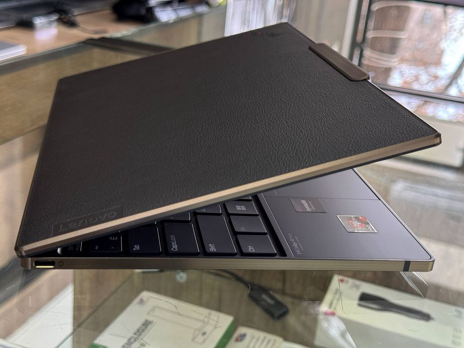 Lenovo ThinkPad Z13 Gen 1