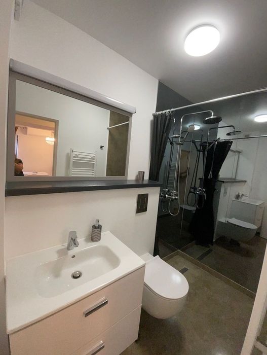 Proprietar, inchiriez garsoniera central.