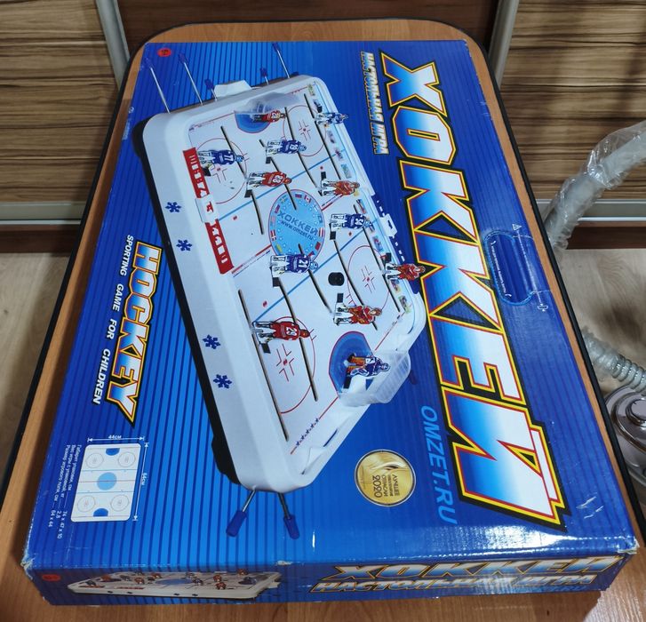 Продам настольный хоккей