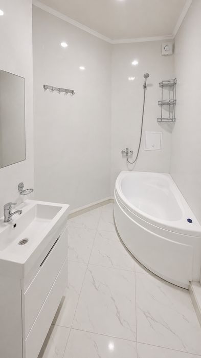 3 xonali kvartira “Aristokrat”,3/9/9, Novostroyka
Yashnobod tumani
Yas