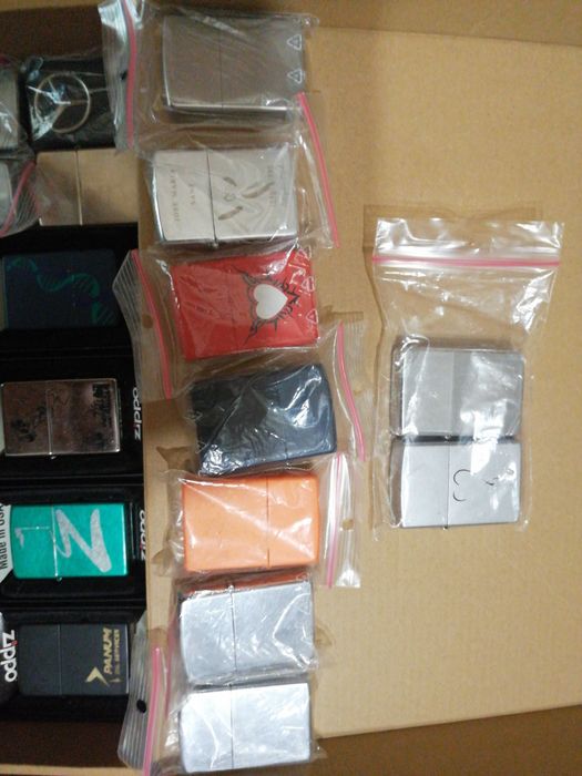 Colecție de brichete Zippo