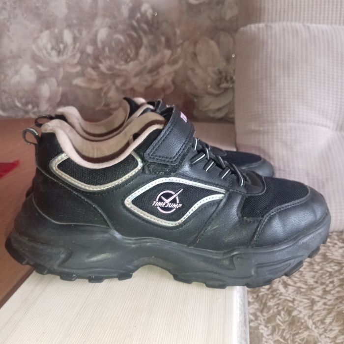 Ботинки, кроссовки, уги, сапоги