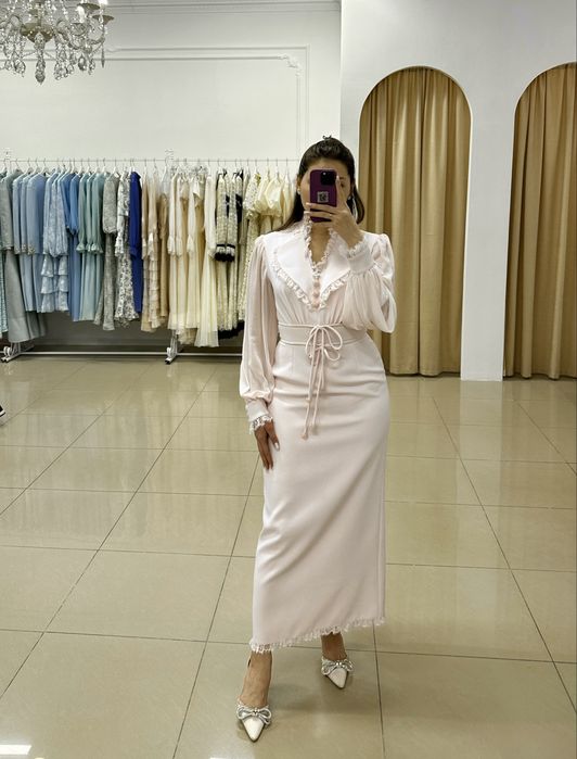 Продам элегантное платье подойдет на все случаиижизни