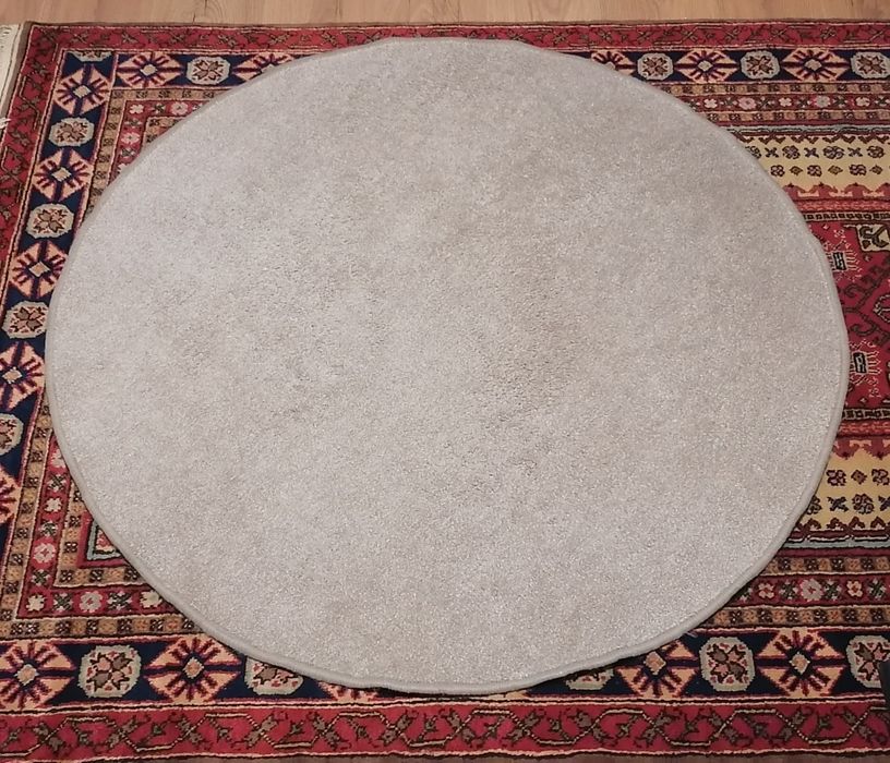 Covoras rotund culoare bej