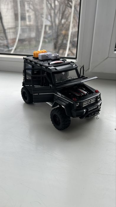 Продам металические машинки