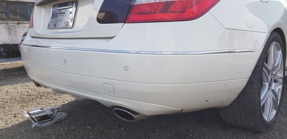W207 A207 E350 Мерцедес Mercedes Части за Фар задна Броня Прагове