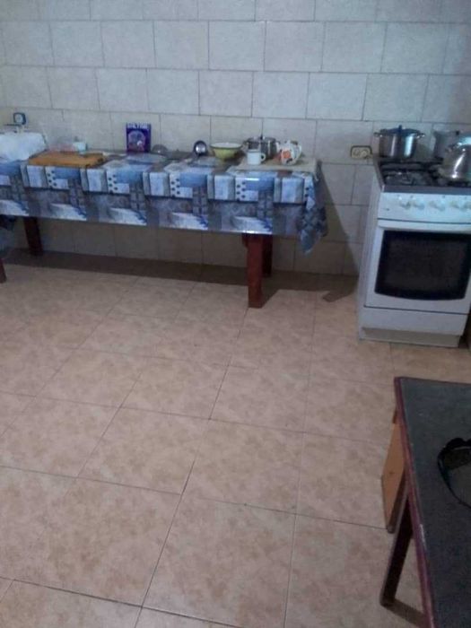 Продам дом в Центре Навои Срочно