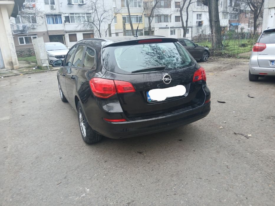 Opel Astra An 2011