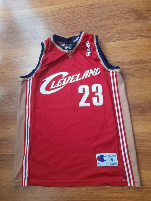 Champion Cleveland LeBron James потник M размер.