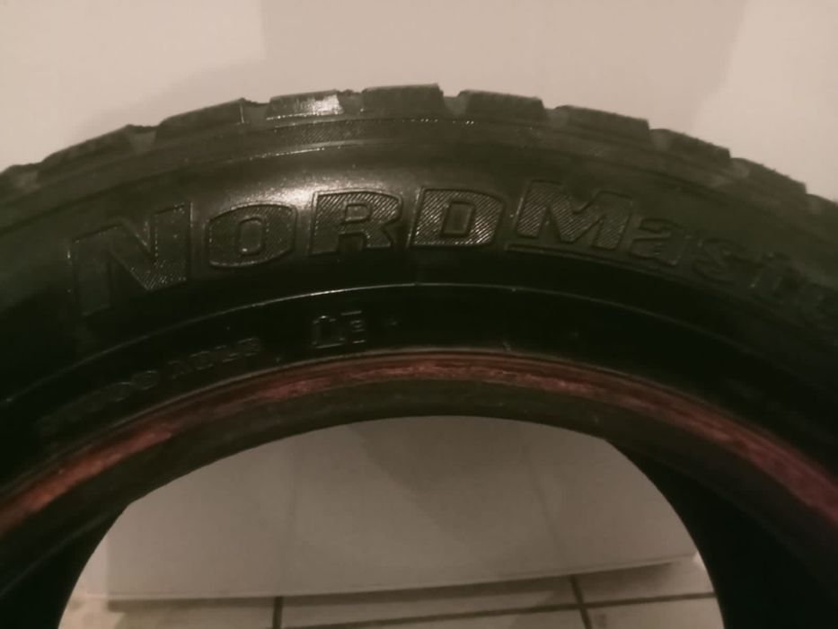 Зимние шины продам срочно!