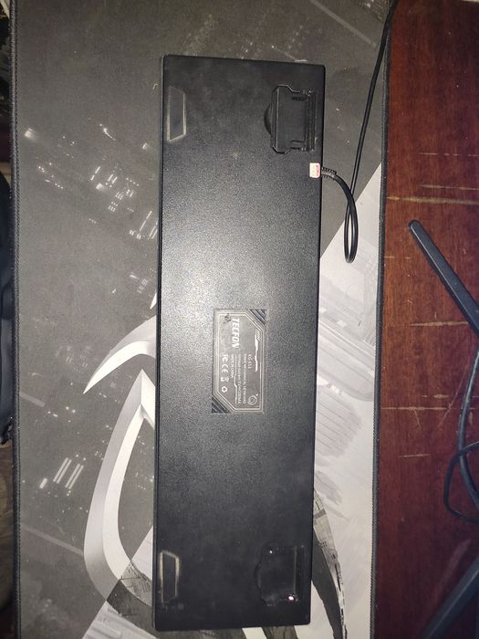 Клавиатура Tecfon с Тайланда с тайской раскладкой