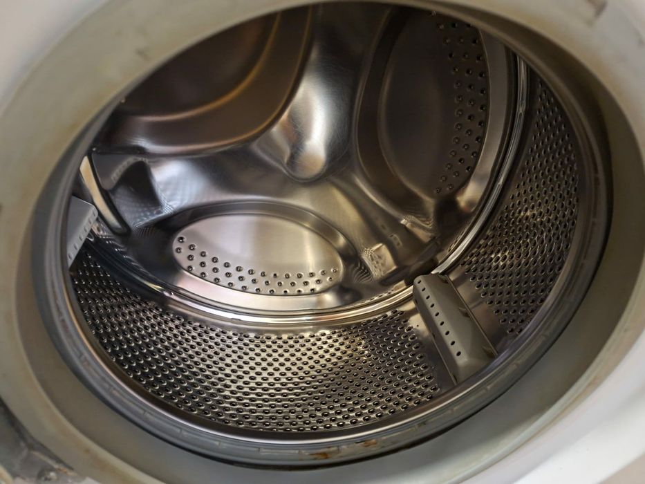 продам стиральную машину Indezit