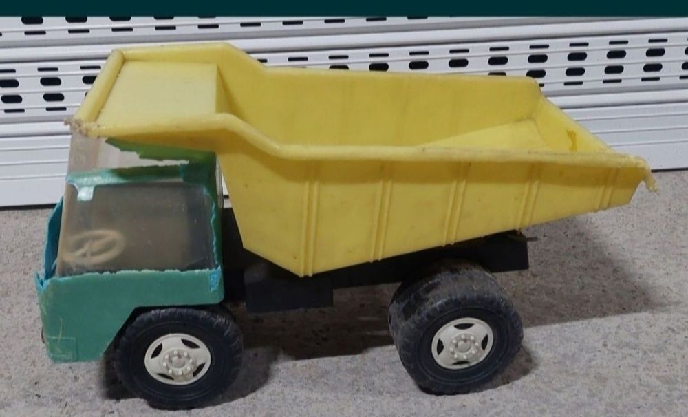 Камион-самосвал от Соца 3 бр