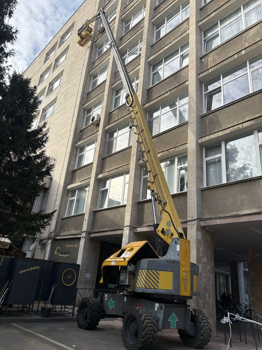 De vinzare nacela 28m 0736466940 haulotte an 2009  ore 4380 inaltime de lucru 28 m