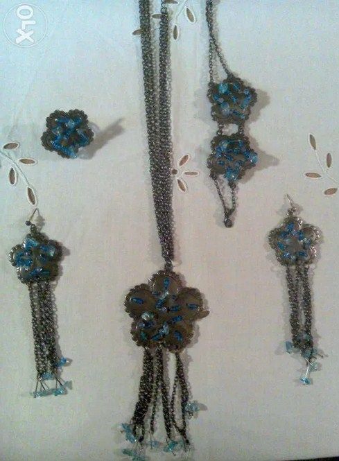 Set metalic cu cristale - 4 piese (100 lei tot setul - 4 piese)