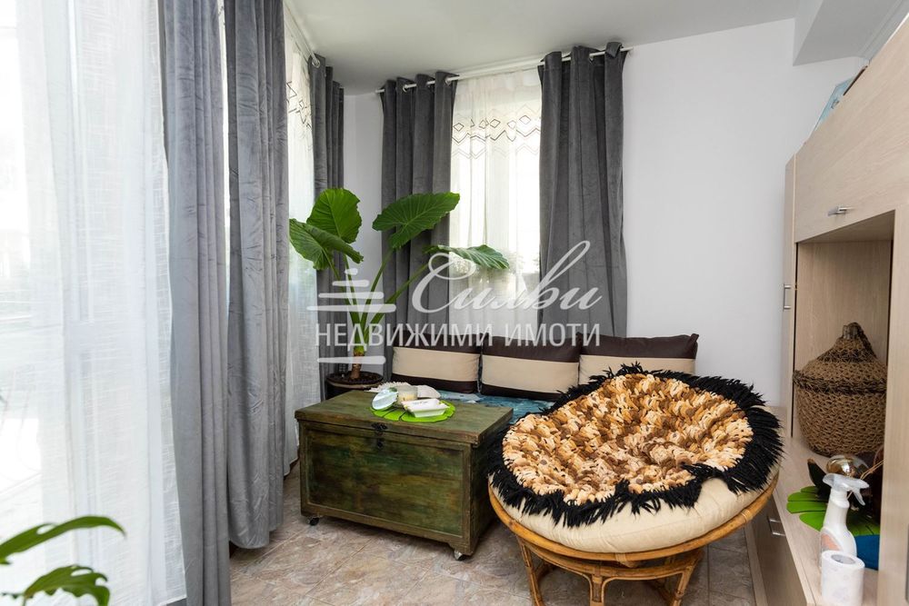 Продава се Етаж от къща в Шумен, Център - 137 кв.м за 1296 €/кв.м - Снимка #7