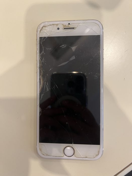 Iphone 6,рабочий. Требуется ремонт