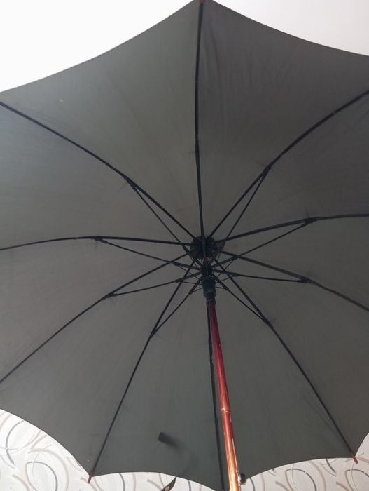 Продается зонт Б/У