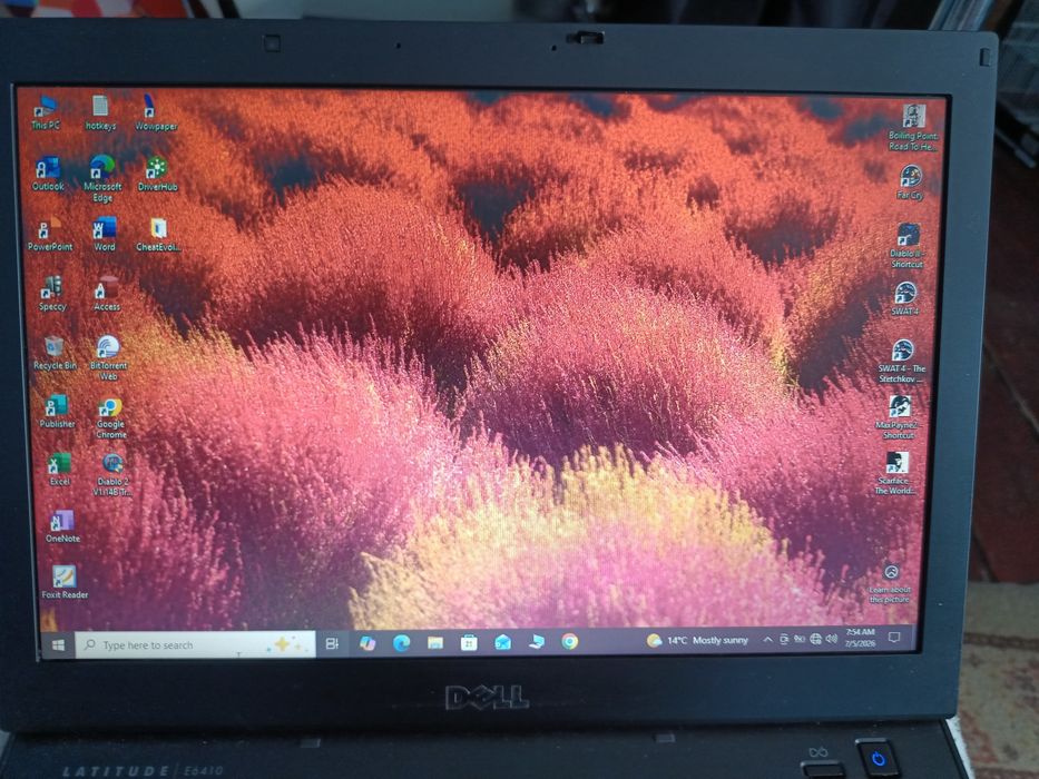 Vând laptop s-au schimb cu tel