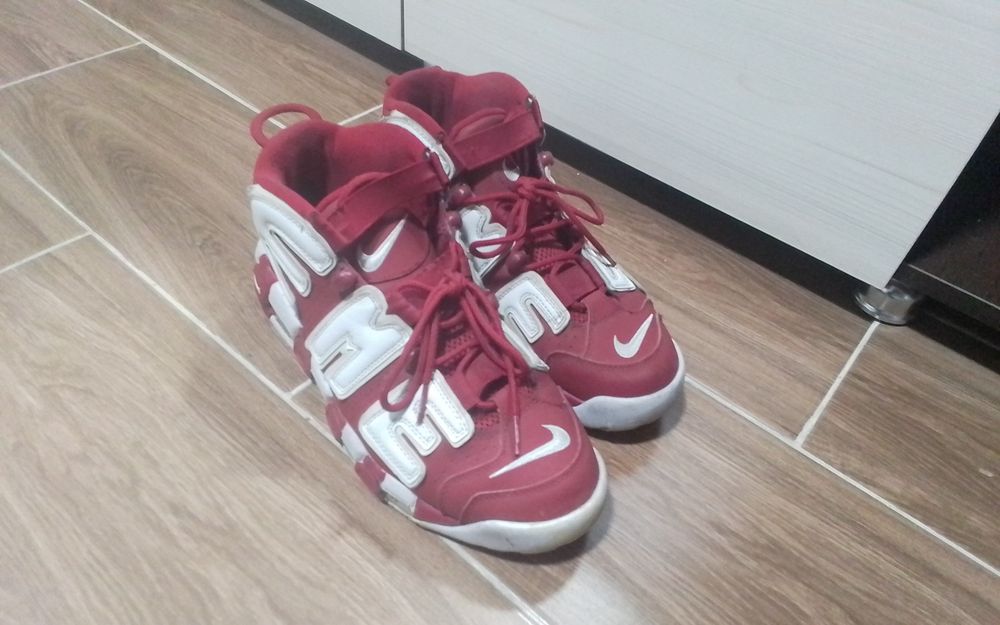 Кроссовки Nike Supreme