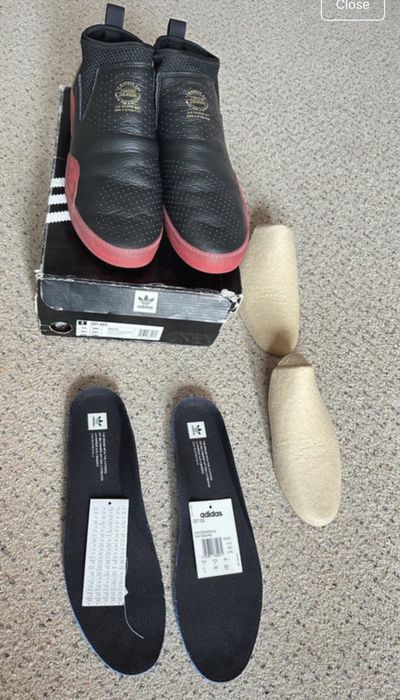 adidas Skateboarding 3ST.002 B96261 – Pantofi de skate rari, Negru/Scarlet, mărimea US 11, cu cutia originală