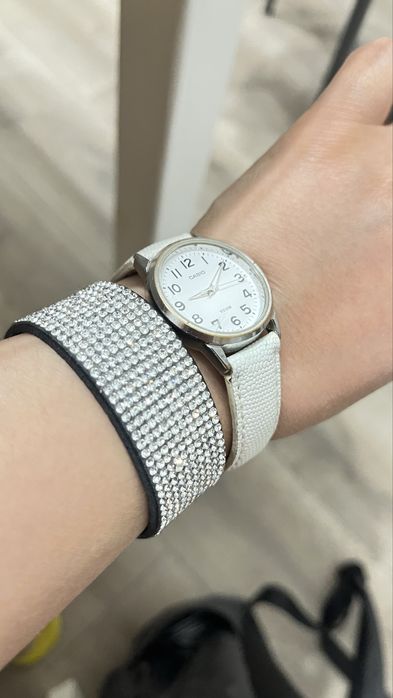 Часы casio белые женские