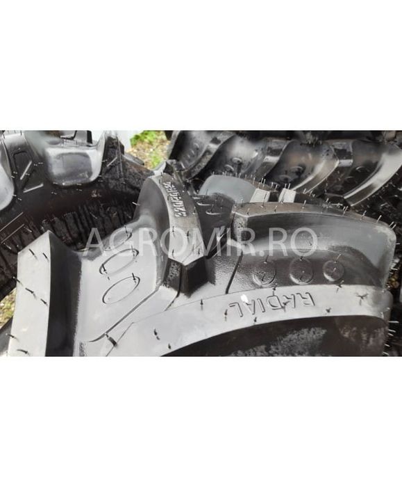 320/70 r20 bkt agrimax rt765 123a8/b tl  Cauciucuri tractor, Fiat, Case, Fendt, John Deere, New Holland, Massey Ferguson, UTB   Cauciucuri tractor, Fi