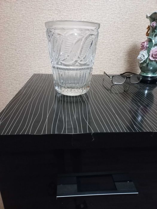 Ваза для цветов хрустальная