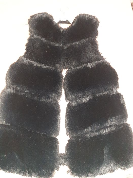 Пухкав елек за момичета