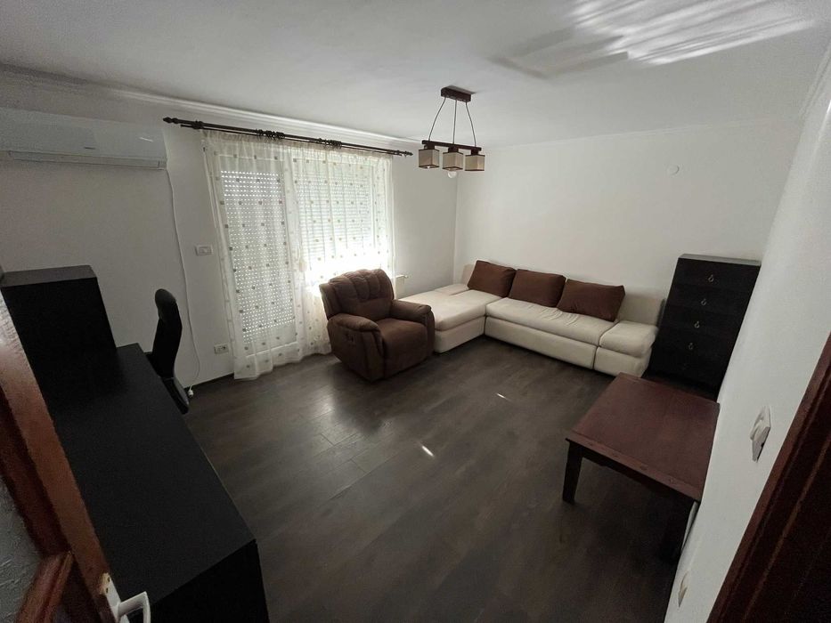 Apartament decomandat: 2 camere, 64mp + 10 mp - intrare Mosnita Noua