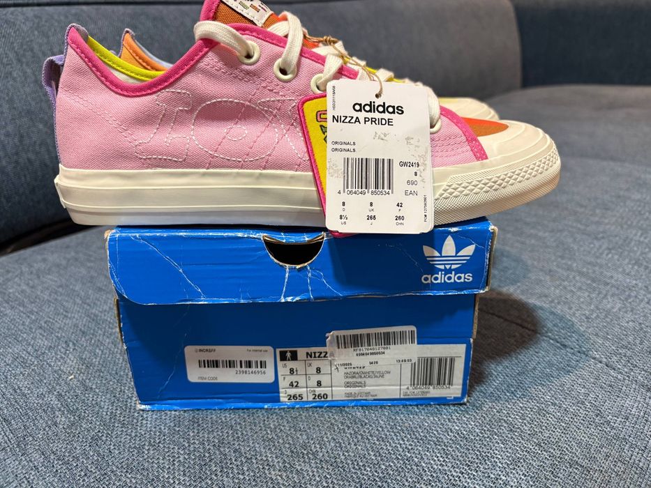 Adidas Nizza pride